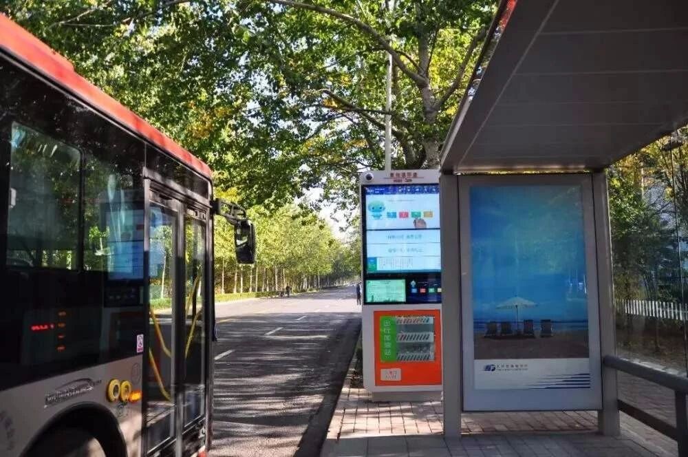 天空体育（TKsports）工控机助力智能公交站牌，为城市提速